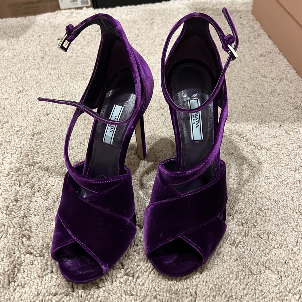 BN Prada purple velvet open toe strap heel sandals pumps shoes loafers